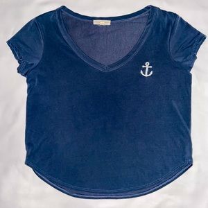 Loose fit navy blue crop t-shirt